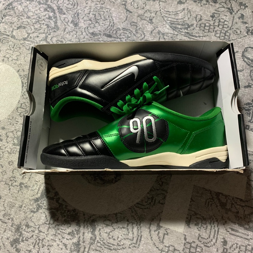 Nike Total 90 III Indoor Soccer Shoes Mens 11 Black Green Excellent Y2K Retro